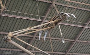 caténaire (avant attentat de l'Ultra-Gauche terorriste)